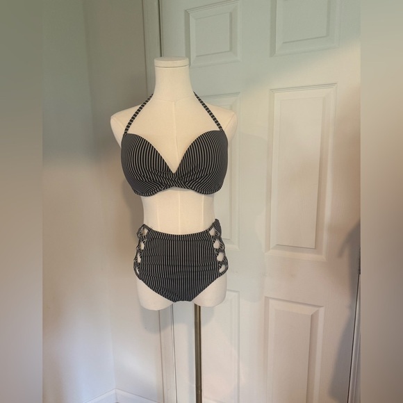 Shade & Shore Other - Black and White Striped Bikini Set